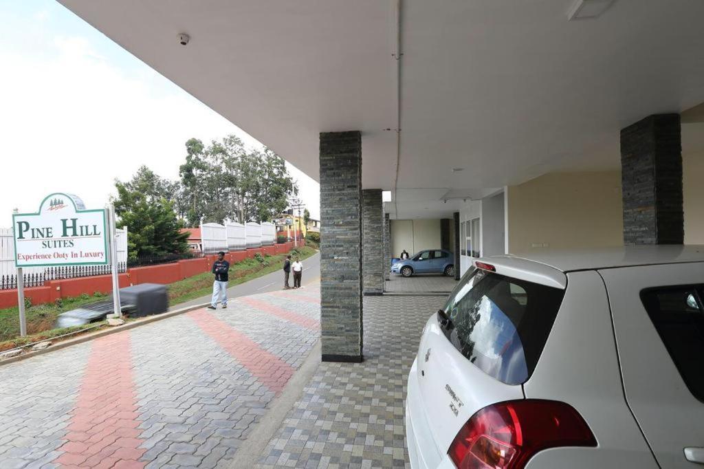 Pinehill Suits Udagamandalam Exterior photo